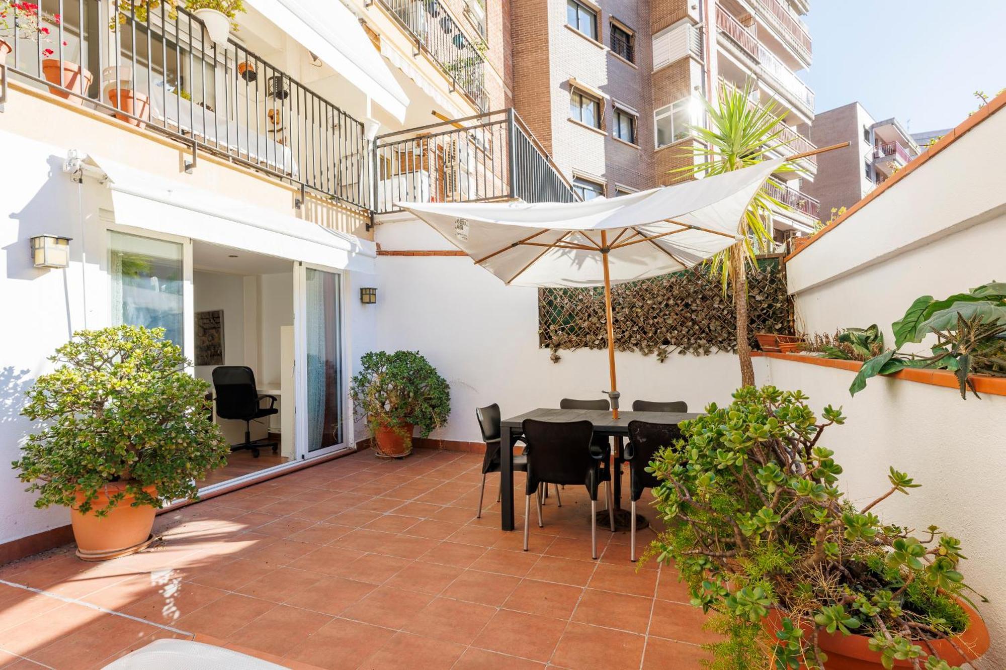 Aparteasy - Private Terrace, 3-Bedroom Apartment برشلونة المظهر الخارجي الصورة