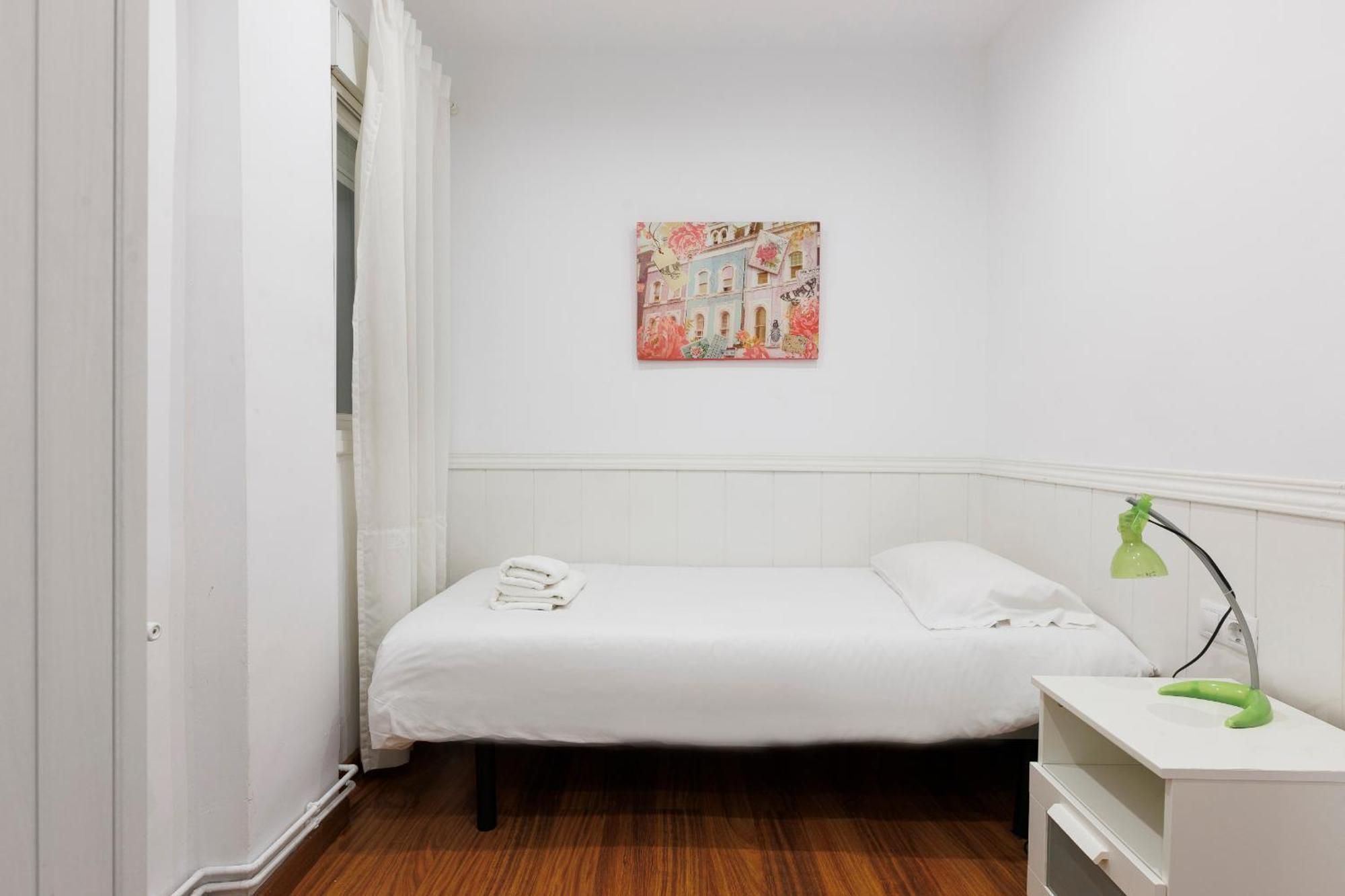 Aparteasy - Private Terrace, 3-Bedroom Apartment برشلونة المظهر الخارجي الصورة